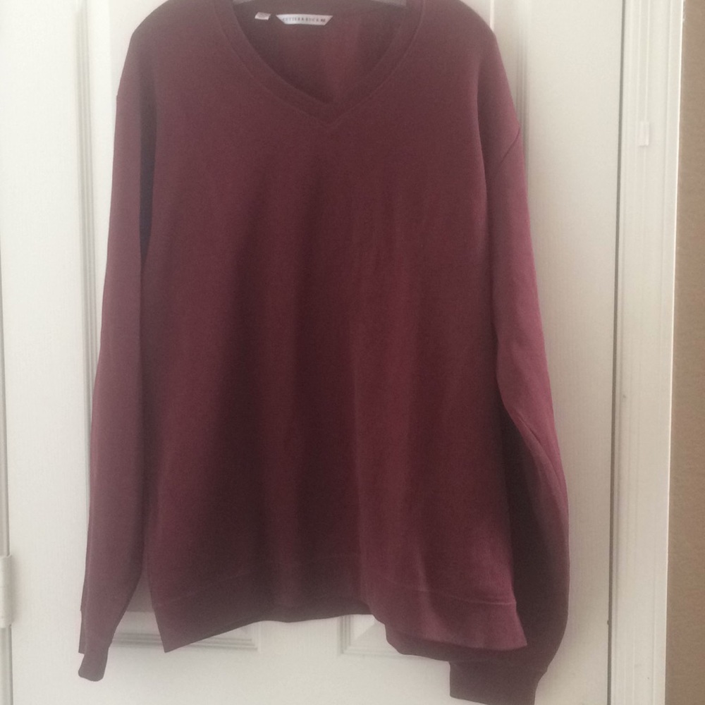 FINAL MARKDOWN Men’s cutter and buck v neck pullover extra large